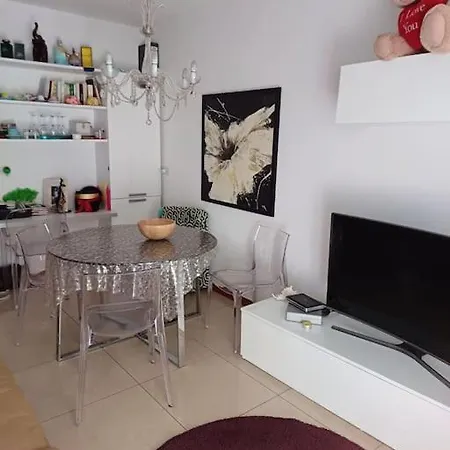 Mare -centro Apartment *